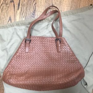 Bottega Stunning bag.